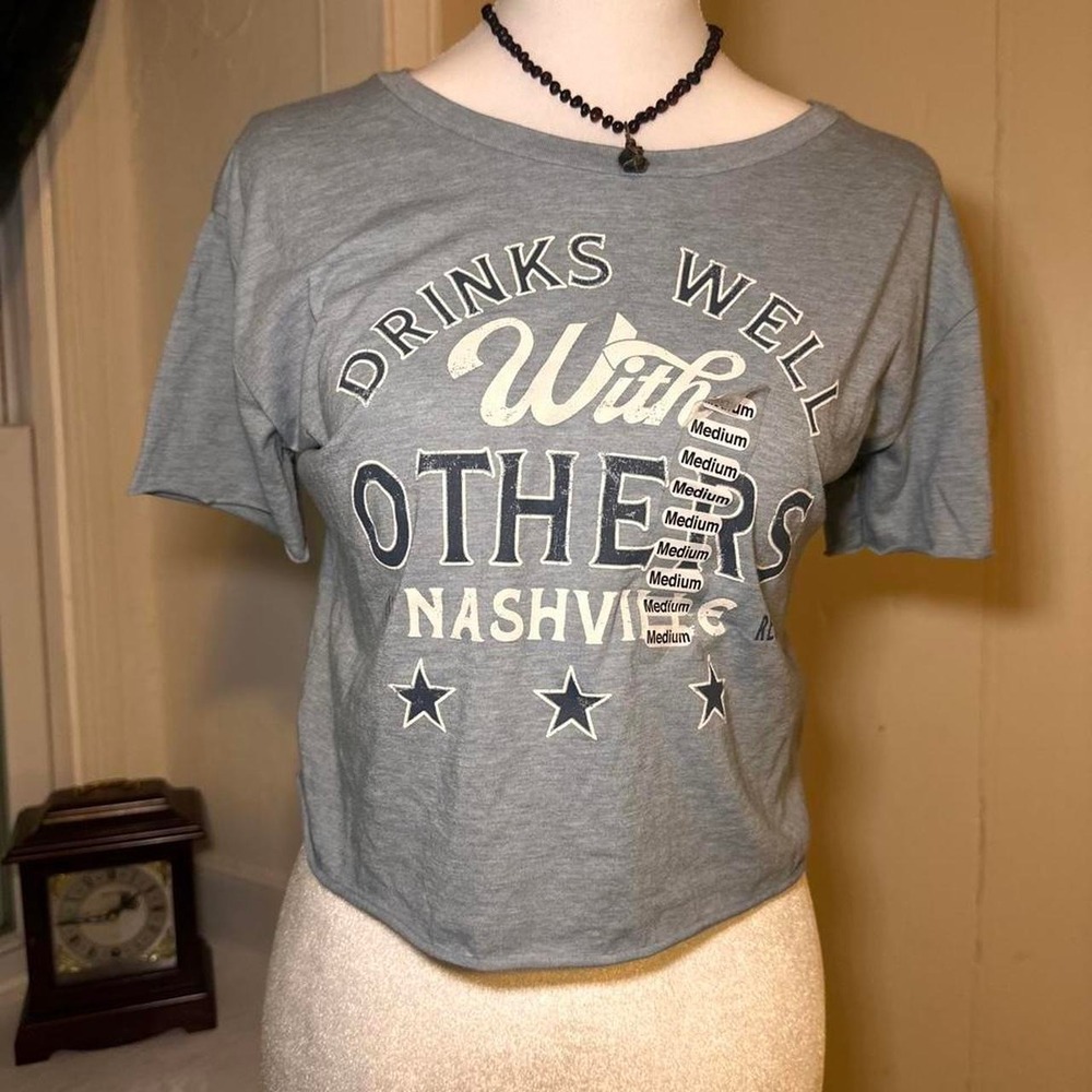 Ole Red "Drinks Well With Others" Nashville cropped graphic tee
